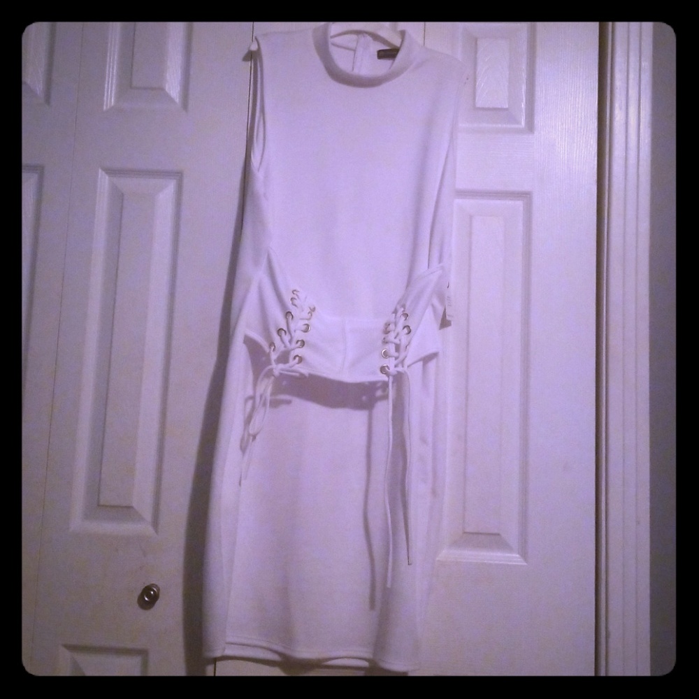Mock neck white dress with attached wide belt